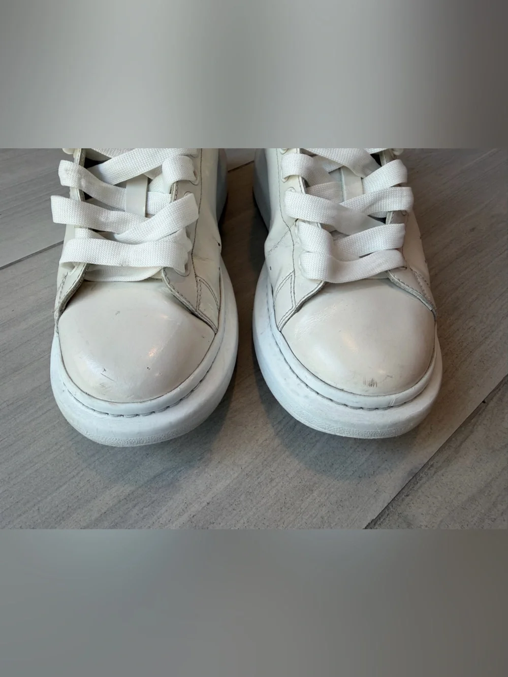 Alexander McQueen classic alexander